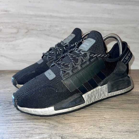 Adidas NMD R1 V2 Shoes in Silver Boost Metallic - Picture 4 of 8